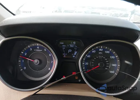 2013 Hyundai Elantra Limited z USA, uszkodzony, nr VIN KMHDH4AE1DU592661